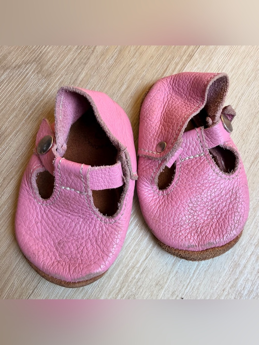 Mon Petite baby Pink Leather T-Strap Shoes size 3